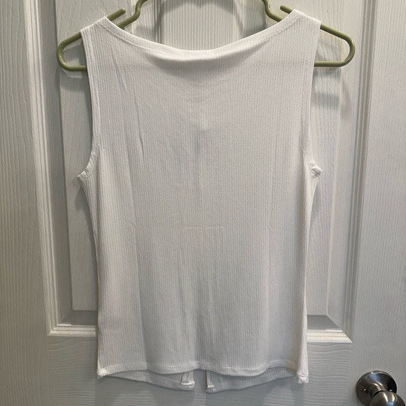 Pink Rose NWT White Ribbed Button Down Tank Top - Picture 2 of 2